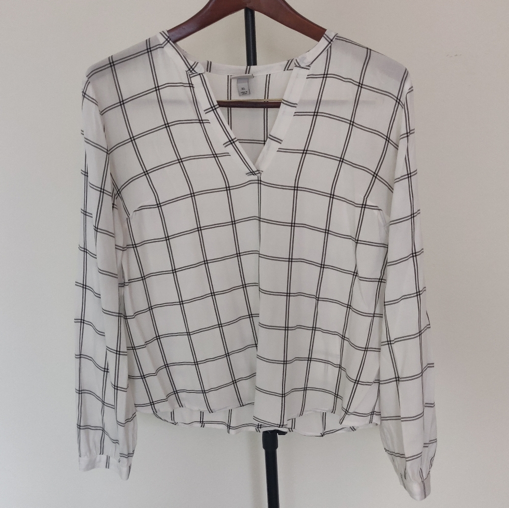 Black & White Top